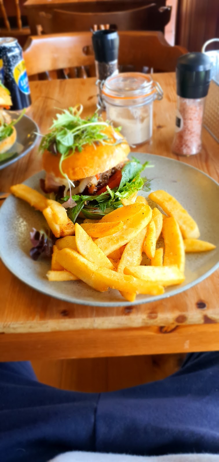 Erica Cafe & Bar | 2 Henty St, Erica VIC 3825, Australia | Phone: 0410 709 724