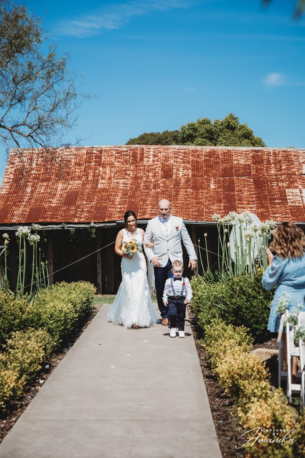 Captured By Amanda Photography |  | 4 Morris Pl, Ingleburn NSW 2565, Australia | 0403028294 OR +61 403 028 294