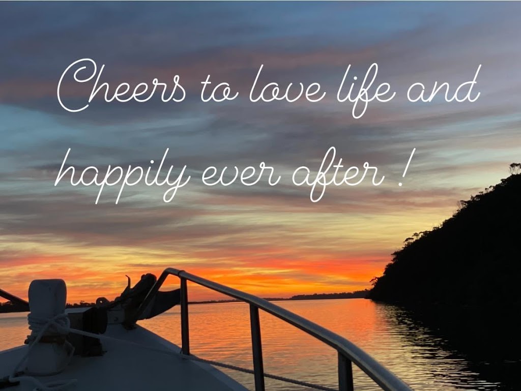 Kellie Cheers Civil Celebrant | jetty, Esplanade, Lakes Entrance VIC 3909, Australia | Phone: 0401 692 973