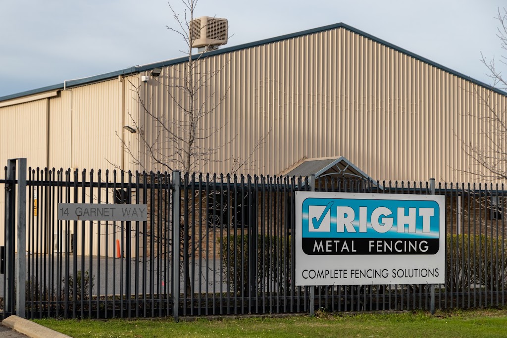 Right Metal Fencing | 14 Garnet Way, Maddington WA 6109, Australia | Phone: (08) 9256 3691