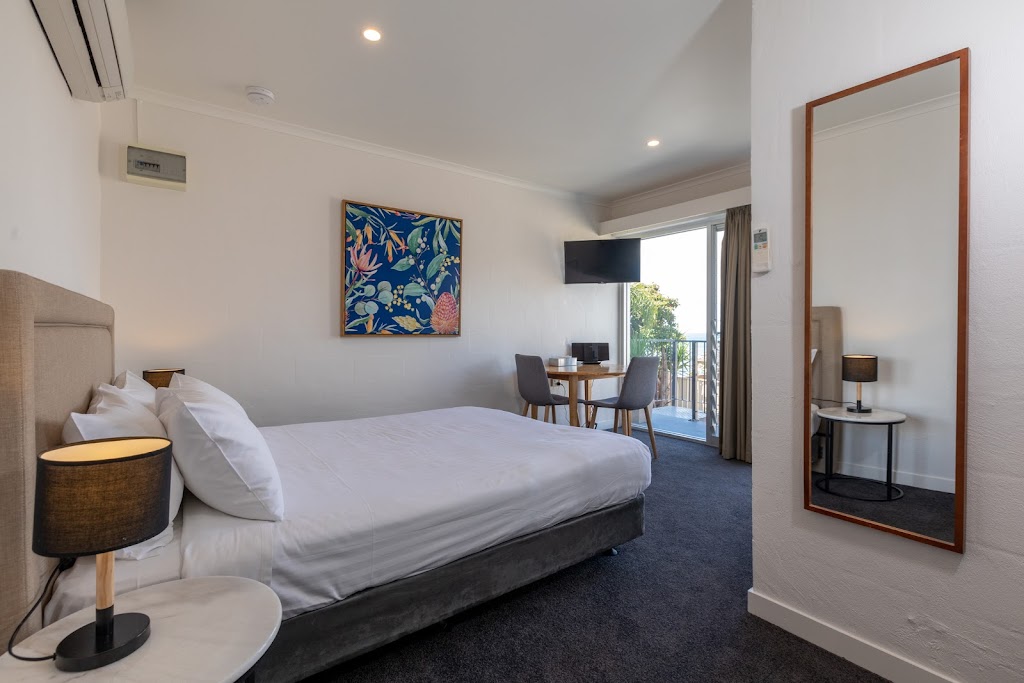 Bay 10 Accommodation | 24 Lincoln Hwy, Port Lincoln SA 5606, Australia | Phone: (08) 8682 1010