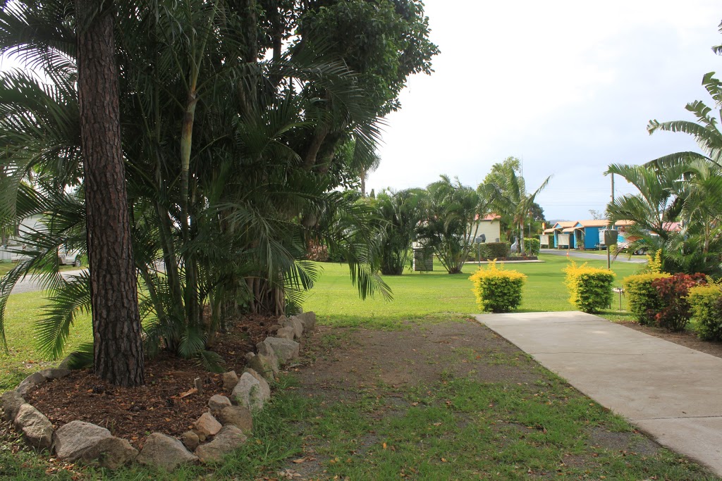 Sarina Palms Caravan Village | rv park | 31 Anzac St, Sarina QLD 4737, Australia | 0749561892 OR +61 7 4956 1892