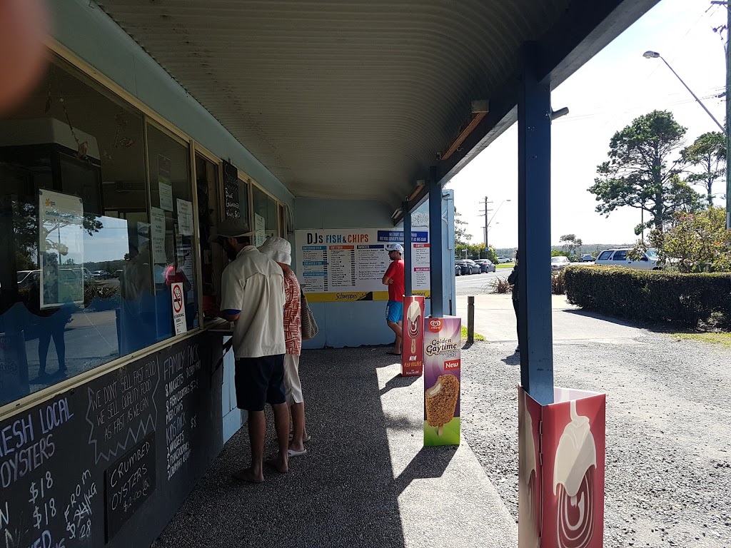 DJs Fish N Chips | meal takeaway | 114 Greenwell Point Rd, Greenwell Point NSW 2540, Australia | 0244471332 OR +61 2 4447 1332