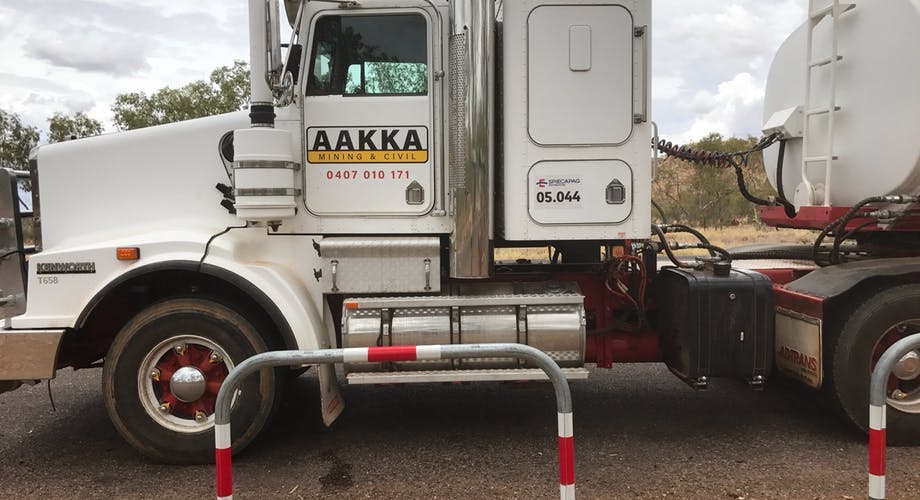 AAKKA Plant Hire | 340 Mount Kilcoy Rd, Mount Kilcoy QLD 4515, Australia | Phone: (07) 3184 4449