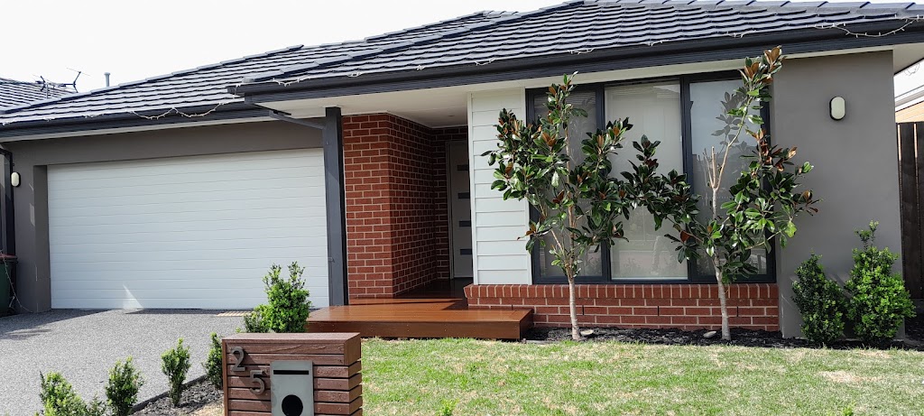 SKD painting and decorating | 2 Patriot Bvd, Clyde North VIC 3978, Australia | Phone: 0451 688 311