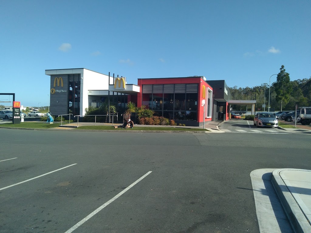 Port Macquarie Service Centre | shopping mall | Cnr Pacific Highway &, Oxley Hwy, Thrumster NSW 2444, Australia