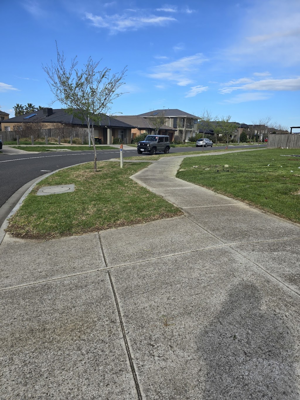 Joes Lawn maintenance services | Tomah Wy, Truganina VIC 3029, Australia | Phone: 0413 970 470