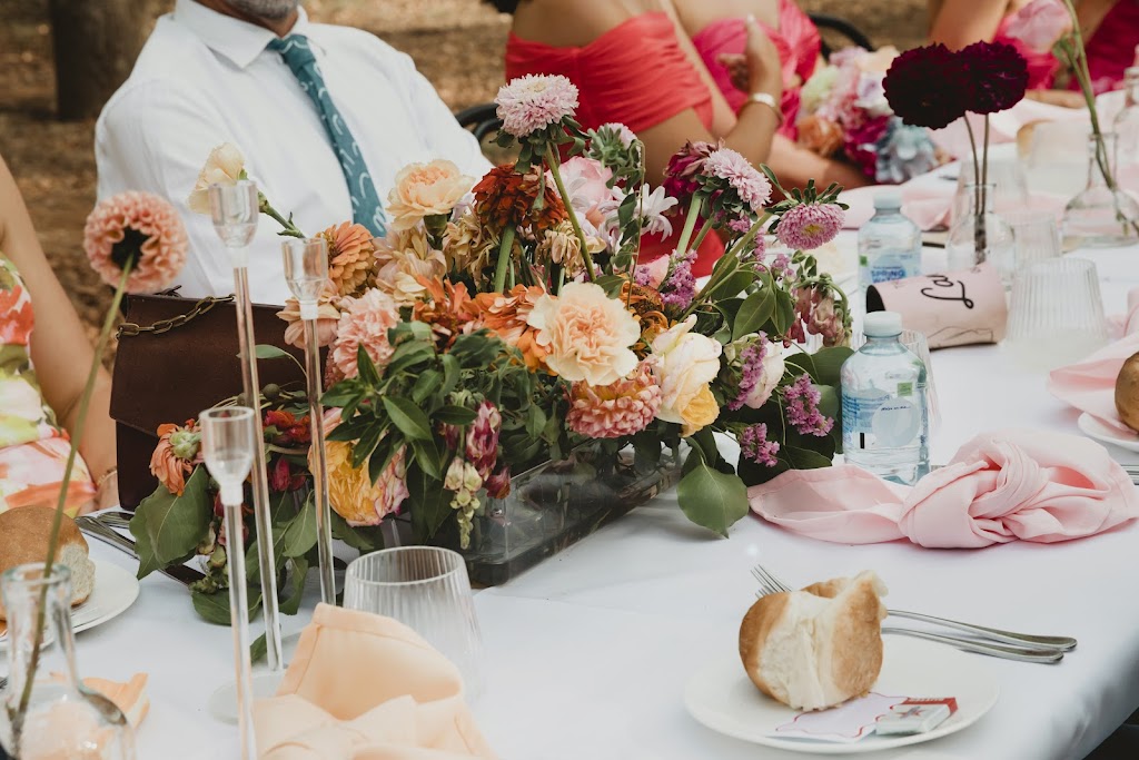 Sip and Bloom Event Hire | 809 Roping Pole Rd, Ganmain NSW 2702, Australia | Phone: 0451 012 614