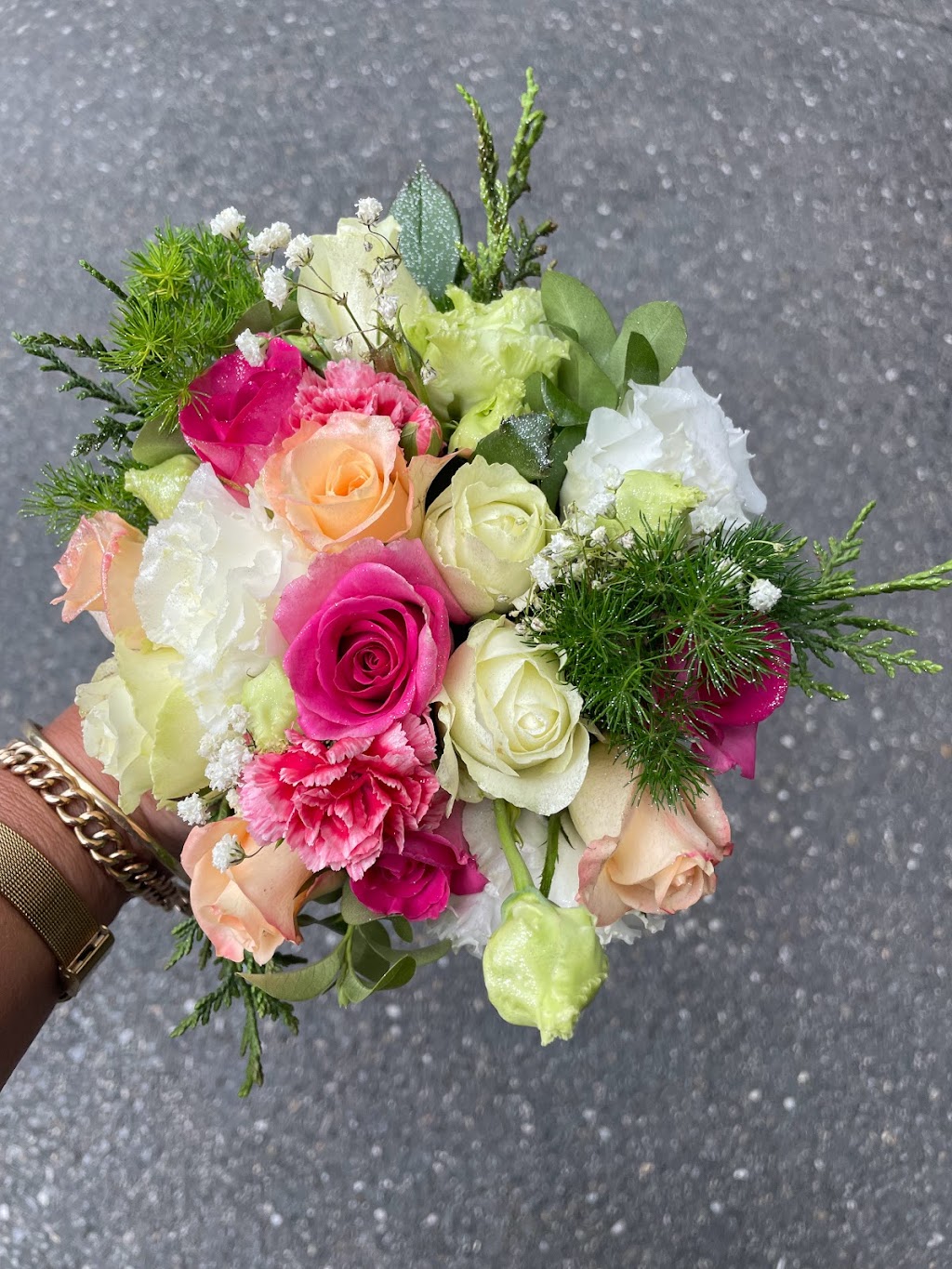 Simply Gorgeous Blooms | florist | 2B Lonsdale St, McCrae VIC 3938, Australia | 0447513000 OR +61 447 513 000