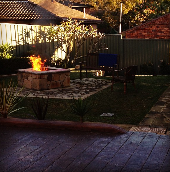 Crystal Curl Landscaping | park | Parklands Cl, Bateau Bay NSW 2261, Australia | 0405129714 OR +61 405 129 714