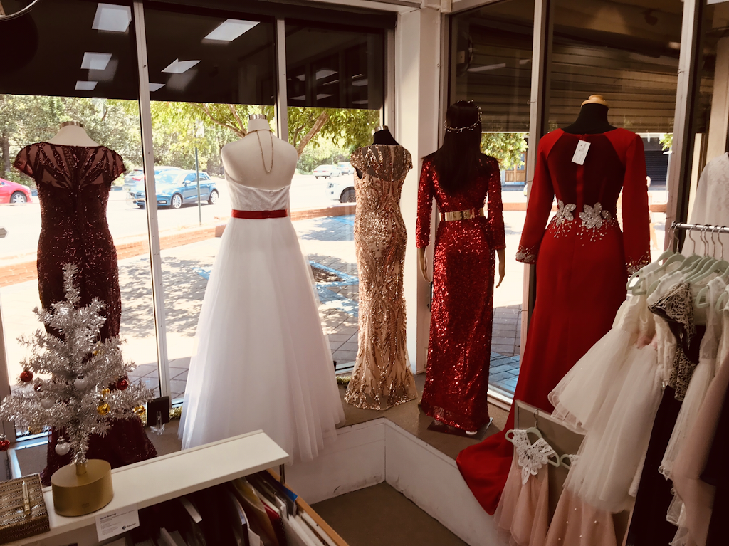 Brides on Broadwater | clothing store | Shop 1 & 2, 11/13 The Boulevarde, Woy Woy NSW 2256, Australia | 0418246347 OR +61 418 246 347