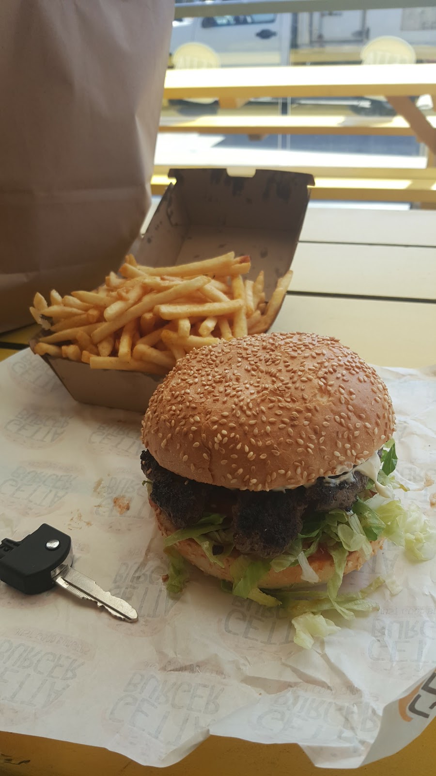 Getta Burger | 7/338 Waterworks Rd, Ashgrove QLD 4060, Australia | Phone: (07) 3366 0471