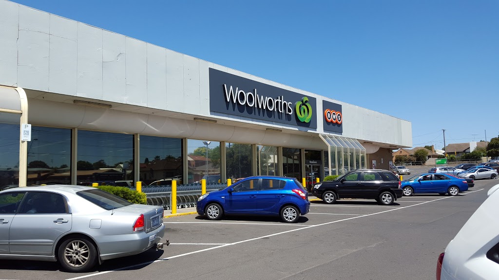 Woolworths Newtown | supermarket | Shannon Ave &, Aberdeen St, Newtown VIC 3220, Australia | 0352477858 OR +61 3 5247 7858