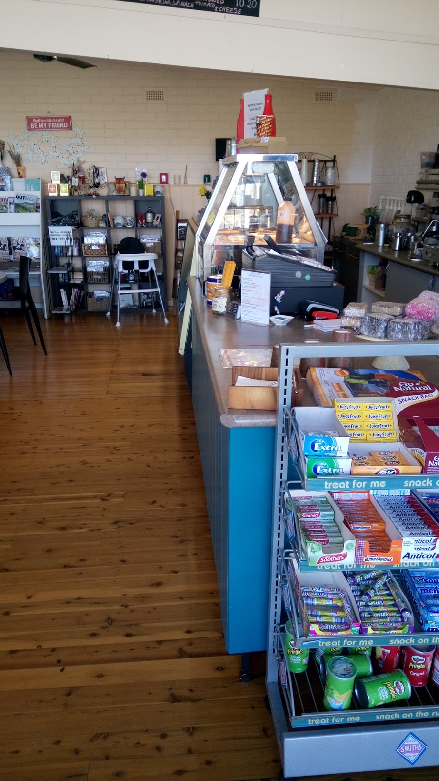 Alpine Cafe Ⓜ | cafe | Scott St, Khancoban NSW 2642, Australia