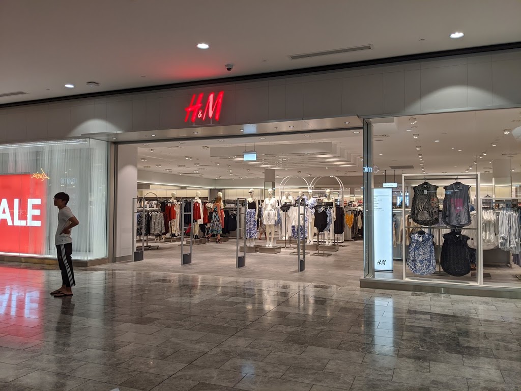 H&M | clothing store | 235 Springvale Rd, Glen Waverley VIC 3150, Australia | 1800828002 OR +61 1800 828 002