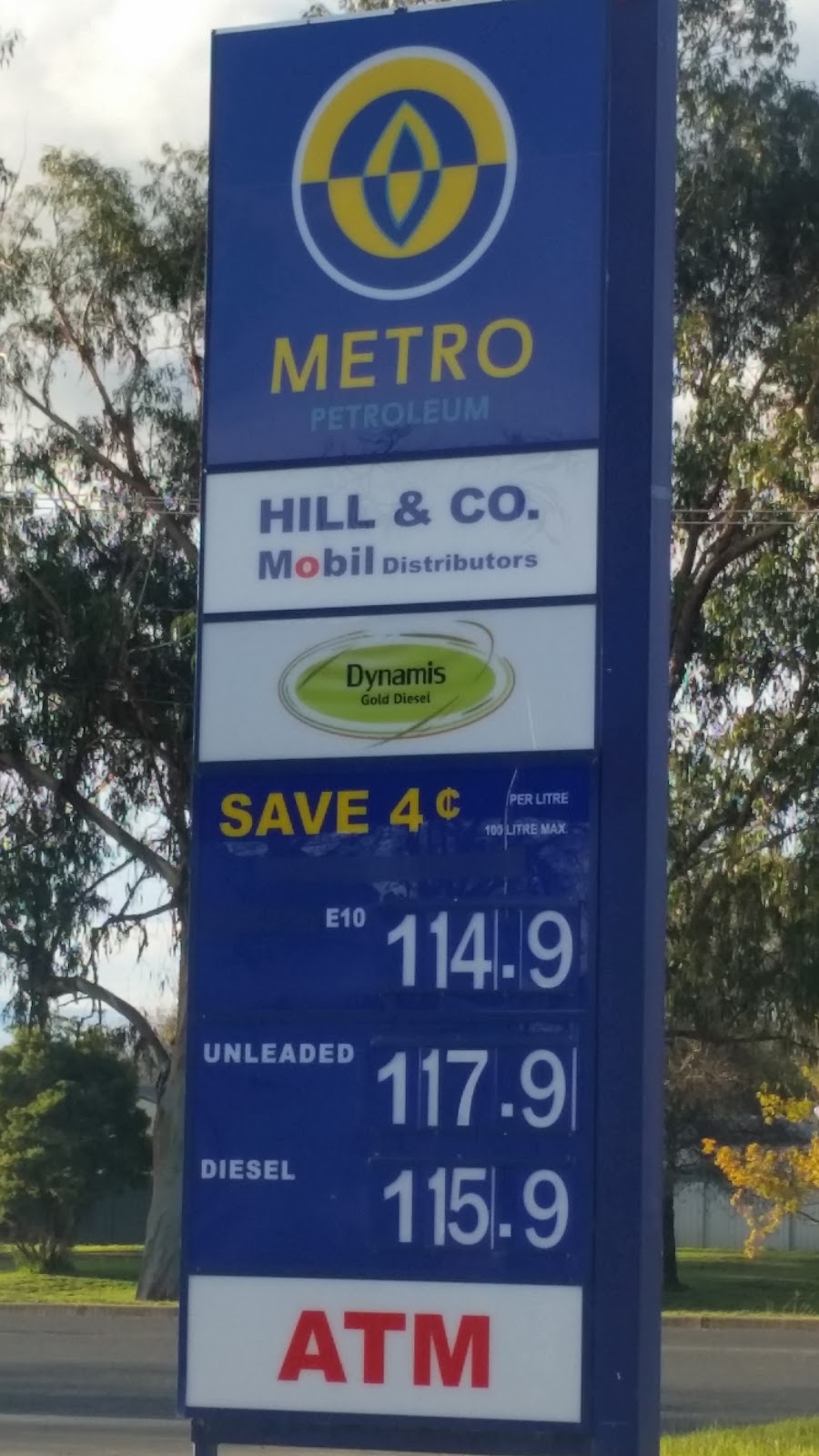 Metro Petroleum | gas station | 111 Sutton St, Cootamundra NSW 2590, Australia | 0269421808 OR +61 2 6942 1808