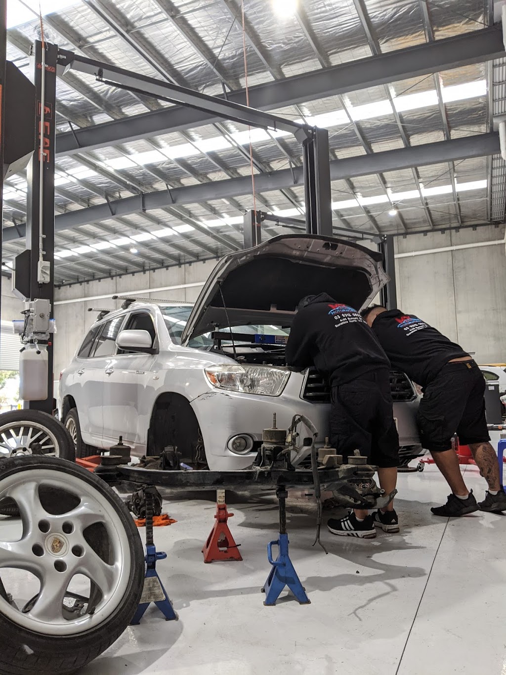 MT Motor Works PTY LTD | car repair | 4/45 Bunnett St, Sunshine North VIC 3020, Australia | 0393120833 OR +61 3 9312 0833