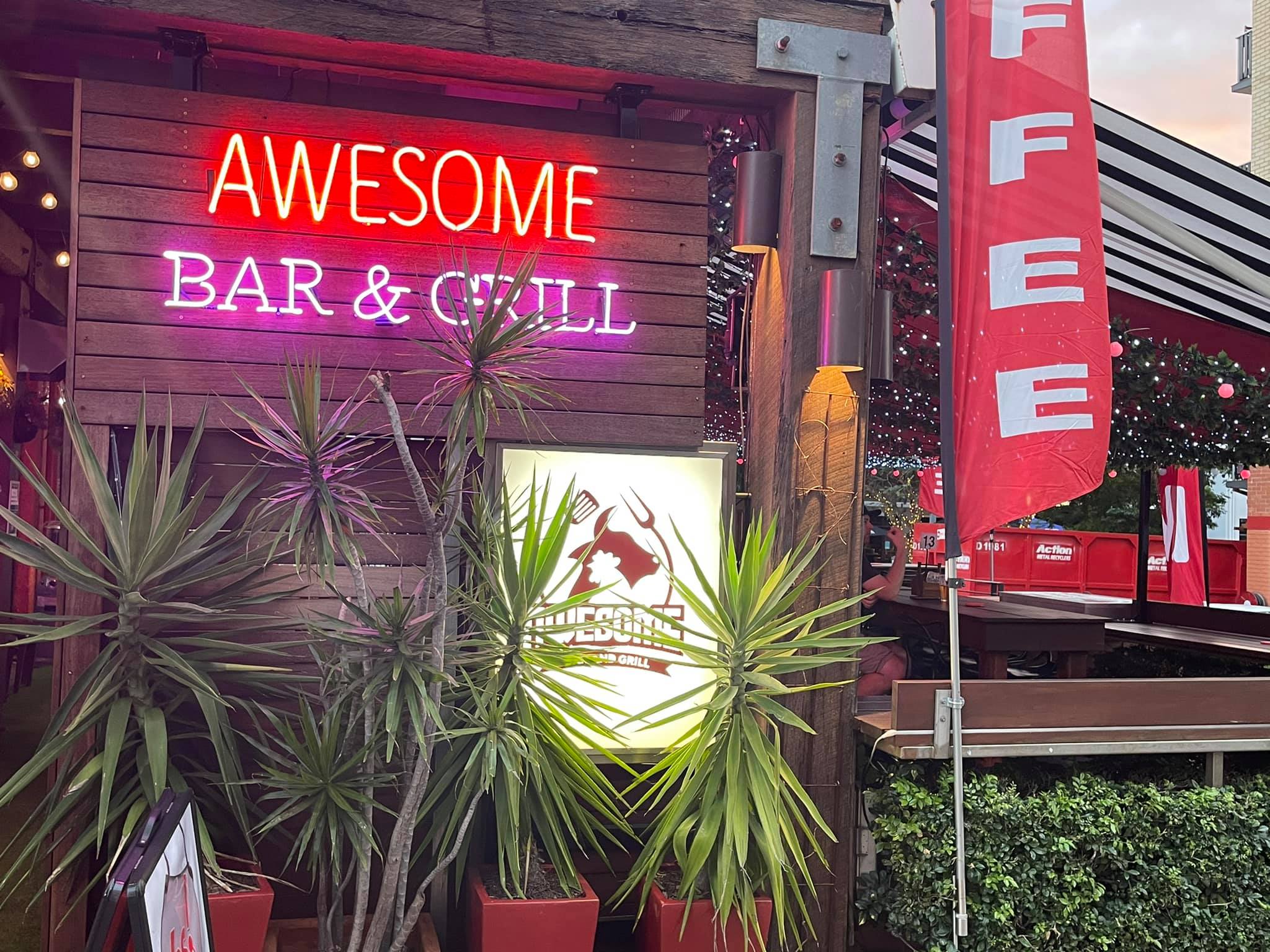 Awesome Parmigiana Bar And Grill | 5/455 Brunswick St, Fortitude Valley QLD 4006, Australia | Phone: 07 3625 0337