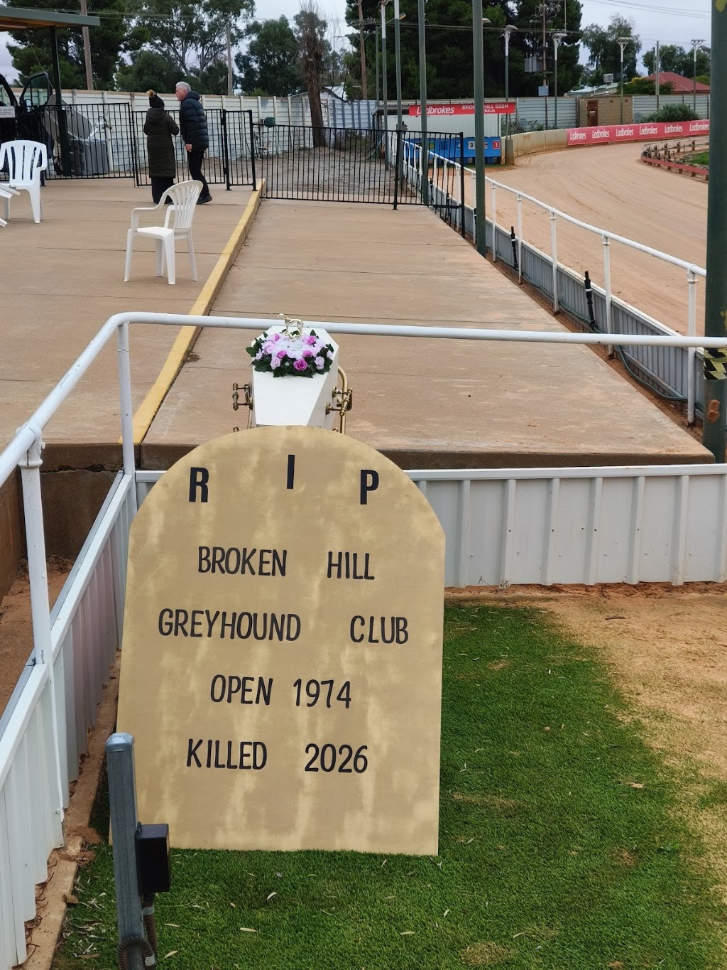 Broken Hill Greyhound Racing Club | Noonan St, Broken Hill NSW 2880, Australia | Phone: 0448 871 925