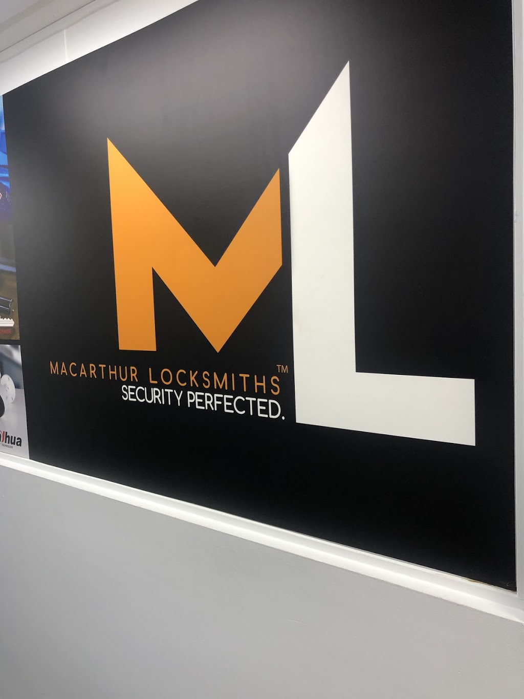 Macarthur Locksmiths Pty Ltd | locksmith | 1/177 Airds Rd, Leumeah NSW 2560, Australia | 0246288555 OR +61 2 4628 8555