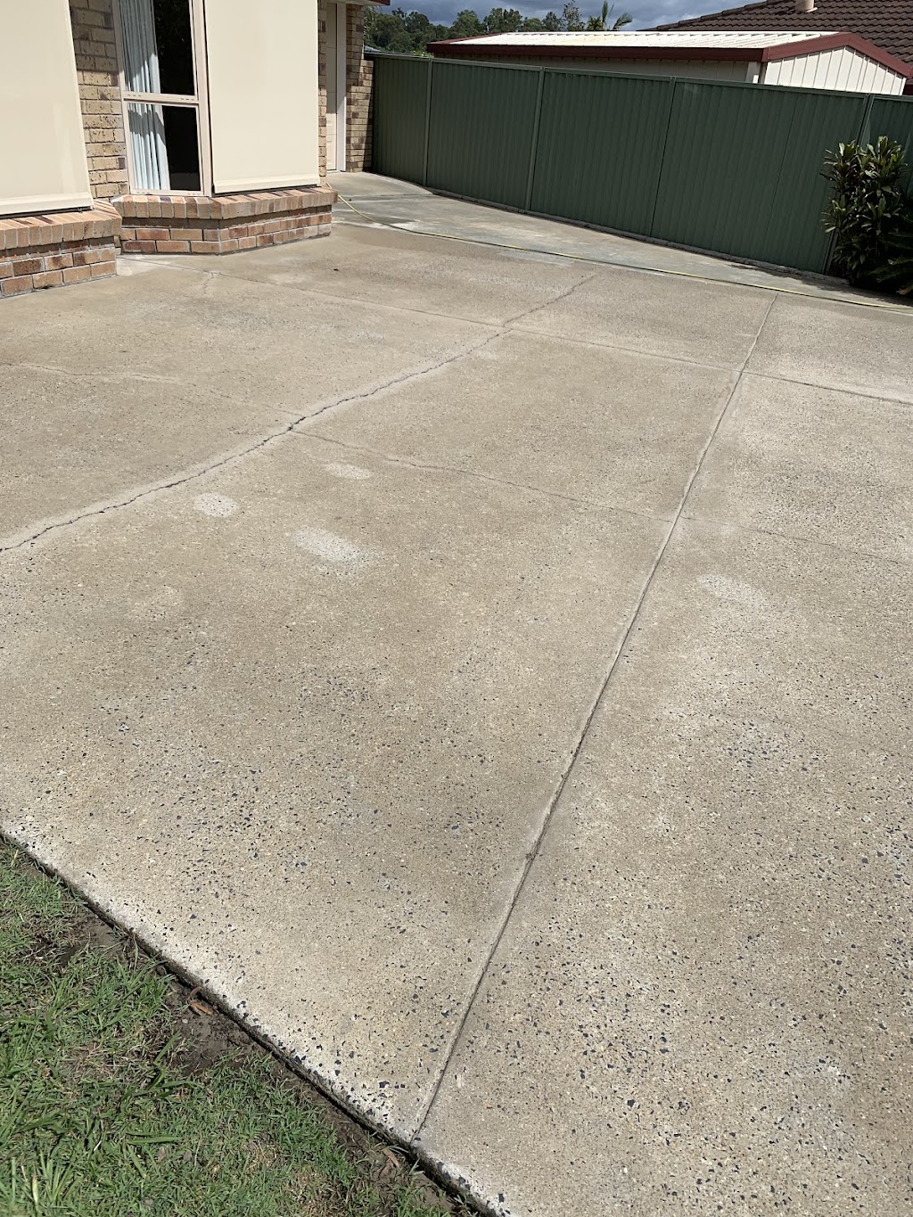 Spartan Pressure Cleaning | Gooding Dr, Merrimac QLD 4226, Australia | Phone: 0466 870 984