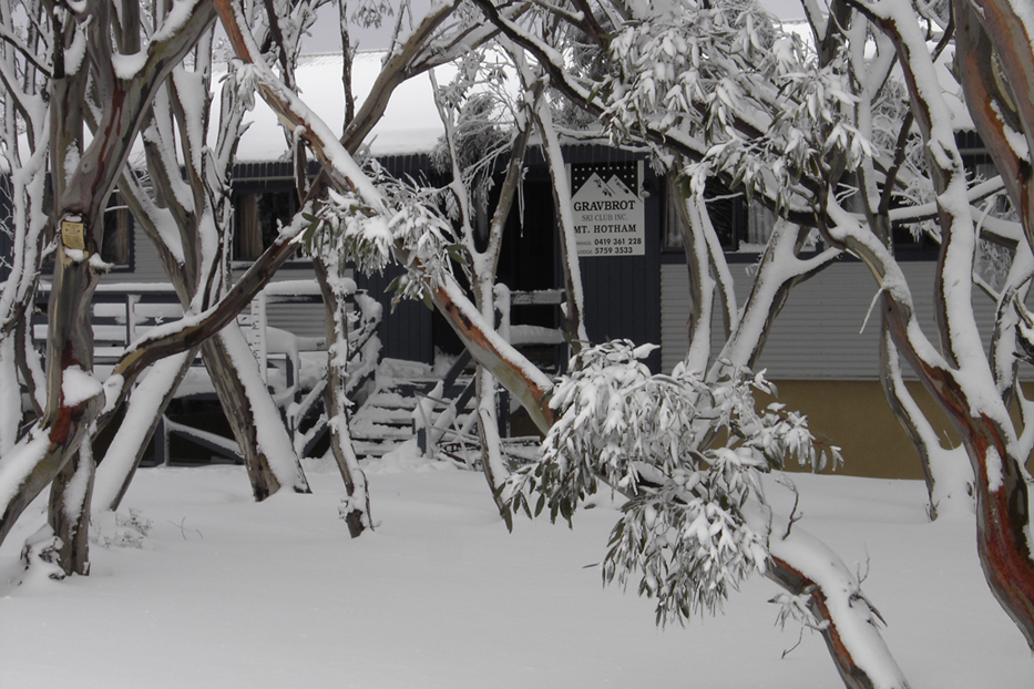 Gravbrot Ski Club | lodging | 2 Davenport Dr, Hotham Heights VIC 3741, Australia | 1300735358 OR +61 1300 735 358