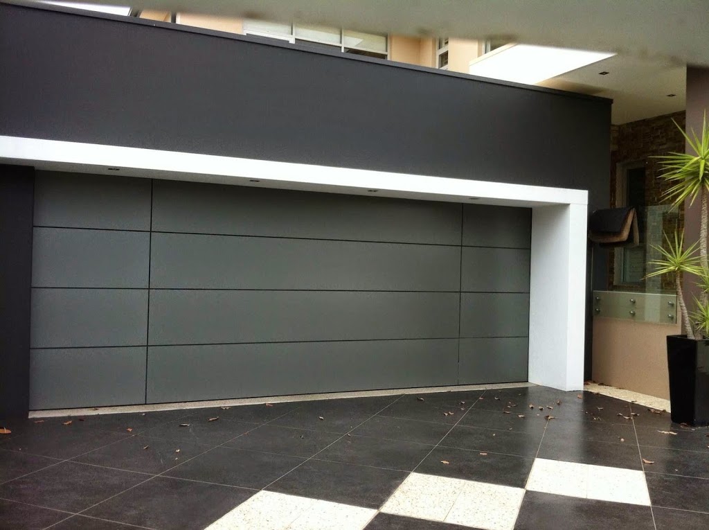 Delta Garage Doors | 13 Tarlington Pl, Smithfield NSW 2164, Australia | Phone: (02) 9729 2411