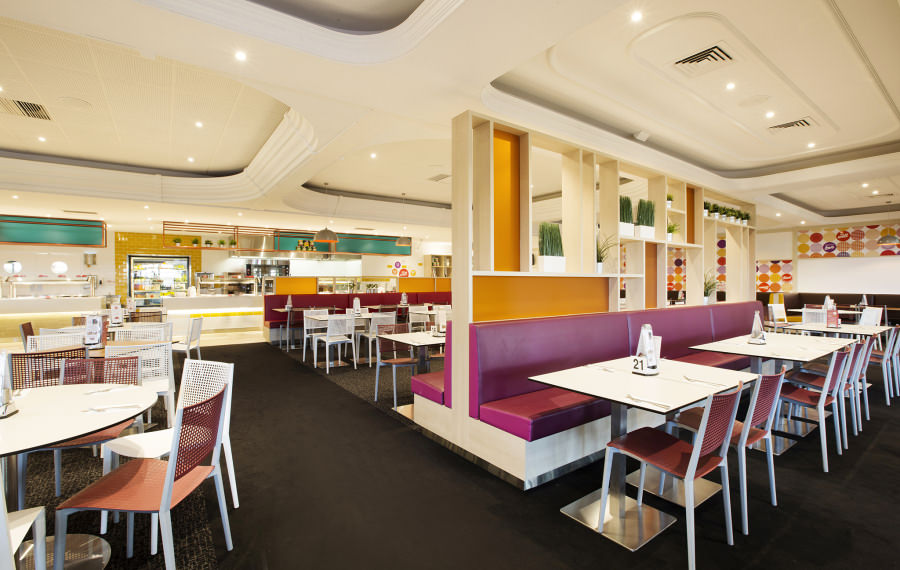 Redbank Plains Tavern | restaurant | 339 Redbank Plains Rd, Redbank Plains QLD 4301, Australia | 0738143144 OR +61 7 3814 3144