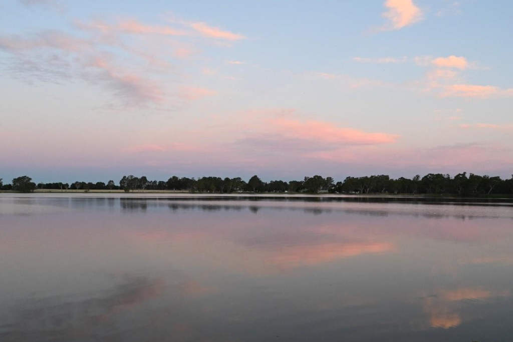 Lake Charlegrark Country Music Marathon | 78 Lake Charlegrark Rd, Minimay VIC 3413, Australia | Phone: 0439 898 417