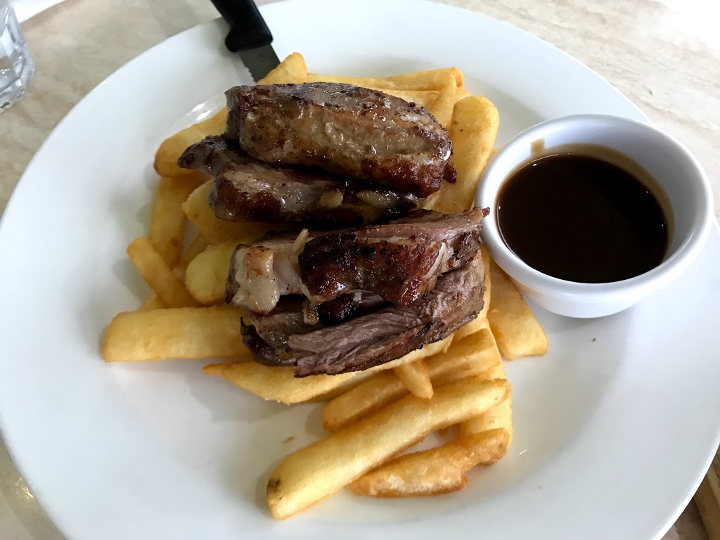 The View Cafe Restaurant | Mahony Ave, West Tamworth NSW 2340, Australia | Phone: (02) 6765 9393