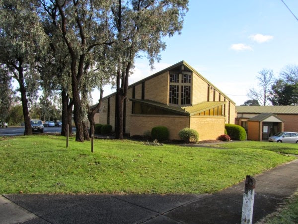 Boronia Community Church of Christ | church | 59 Boronia Rd, Boronia VIC 3155, Australia | 0397621277 OR +61 3 9762 1277
