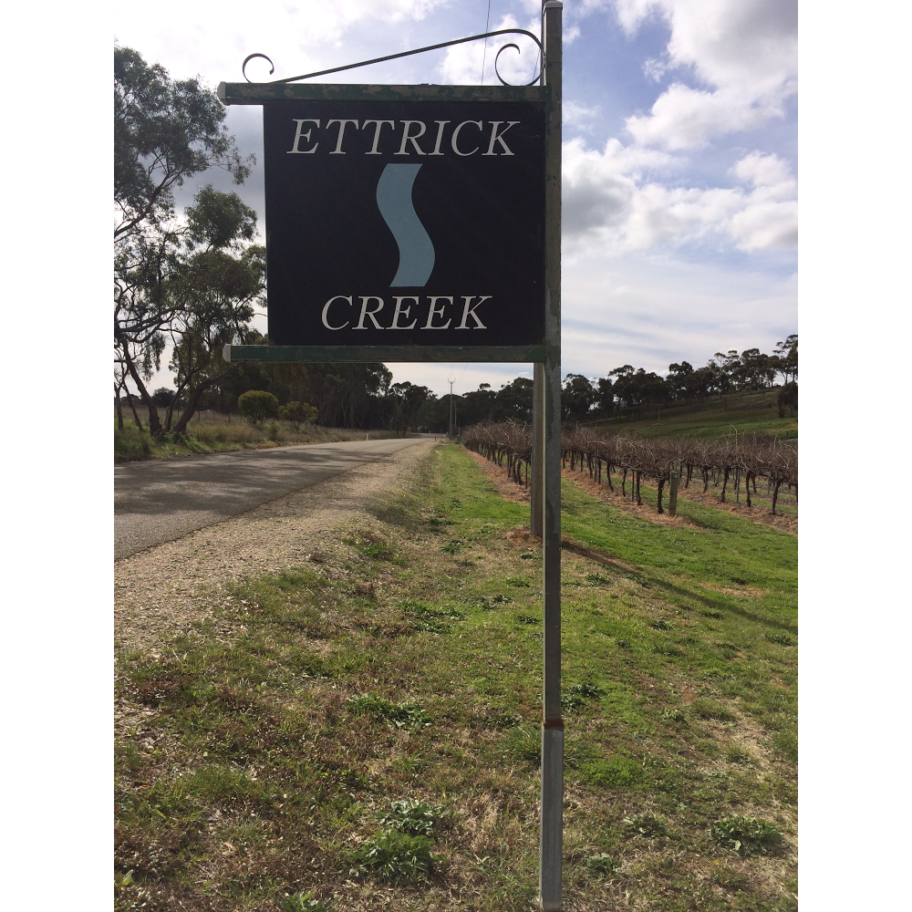 Ettrick Creek | lodging | 35 Boconnoc Park Rd, Armagh SA 5453, Australia | 0424505850 OR +61 424 505 850