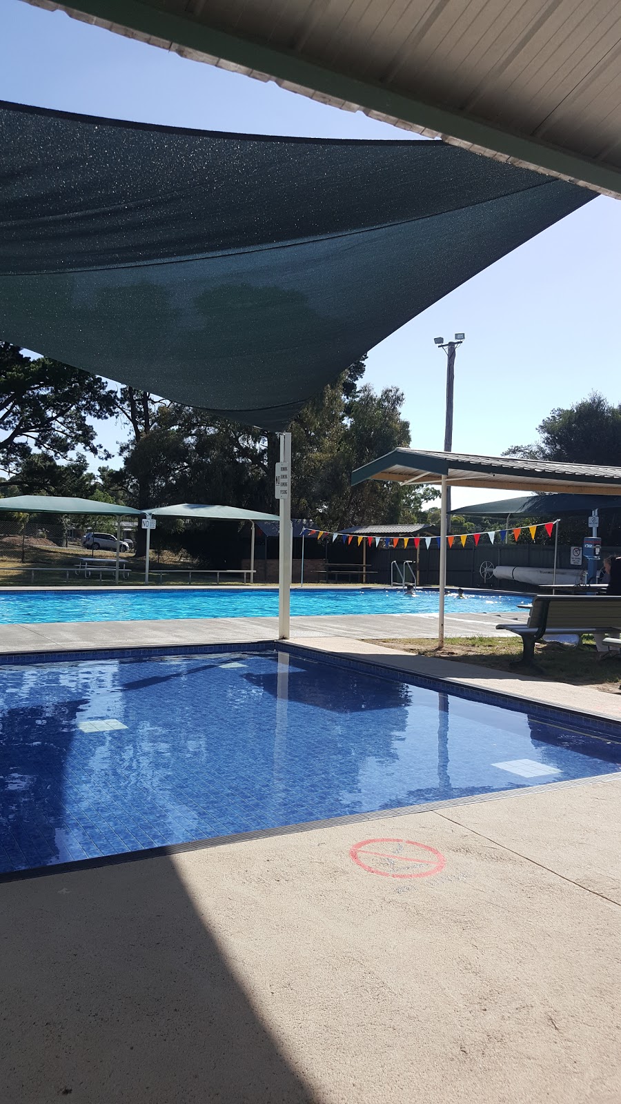 Binalong Memorial Swimming Pool | 65 Stephens St, Binalong NSW 2584, Australia | Phone: (02) 6227 4290