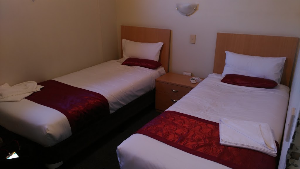 Parkdale Motor Inn | lodging | 202-208 Nepean Hwy, Parkdale VIC 3195, Australia | 0395844222 OR +61 3 9584 4222