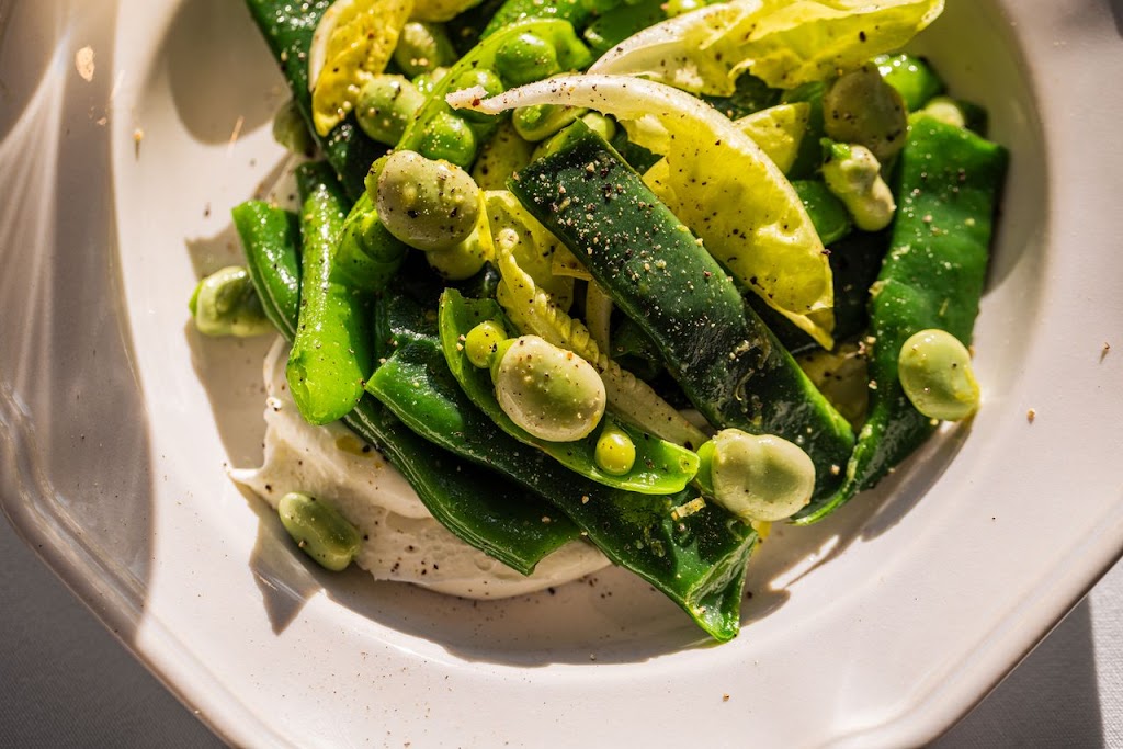 The Corner | 1 Beach Rd, Palm Beach NSW 2108, Australia | Phone: (02) 9974 5440