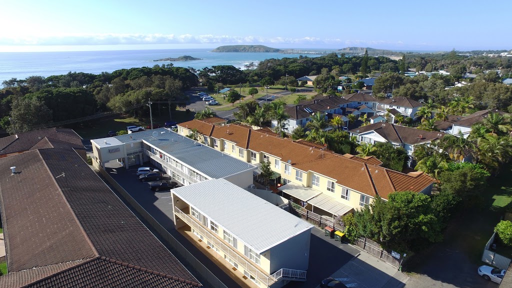 Surf Beach Motel | lodging | 25 Ocean Parade, Coffs Harbour NSW 2450, Australia | 0266521872 OR +61 2 6652 1872