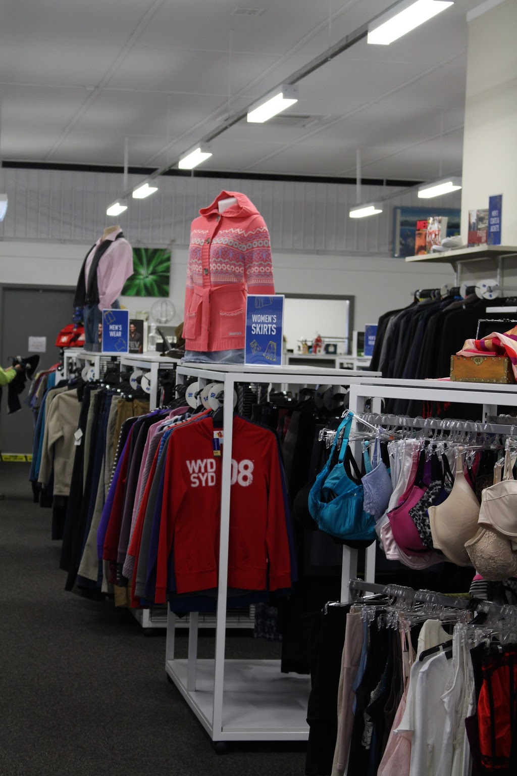 Vinnies Cootamundra | 176 Parker St, Cootamundra NSW 2590, Australia | Phone: (02) 6234 7455