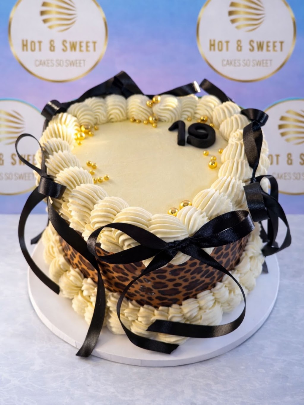Hot & Sweet Cakes & Products | Cornish St, Cobram VIC 3644, Australia | Phone: 0449 743 290