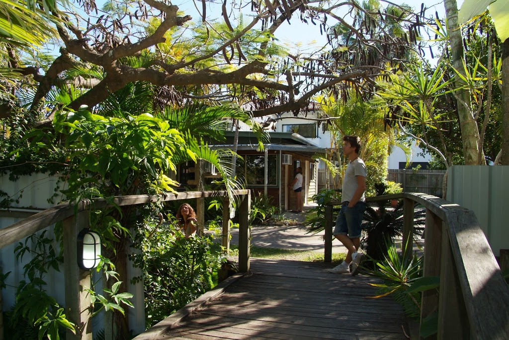 Aussie Woolshed Backpackers | lodging | 181 Torquay Rd, Hervey Bay QLD 4655, Australia | 0741240677 OR +61 7 4124 0677