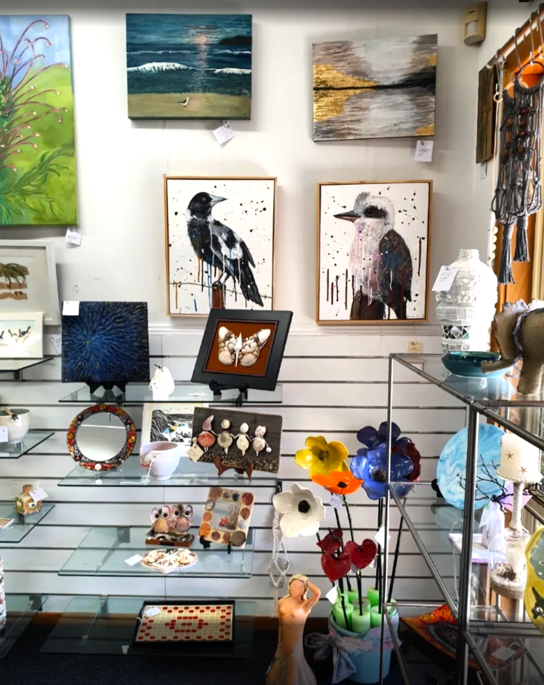 Visitor Information Point - Myall Community Art and Craft Centre | 245 Myall St, Tea Gardens NSW 2324, Australia | Phone: 1800 802 692