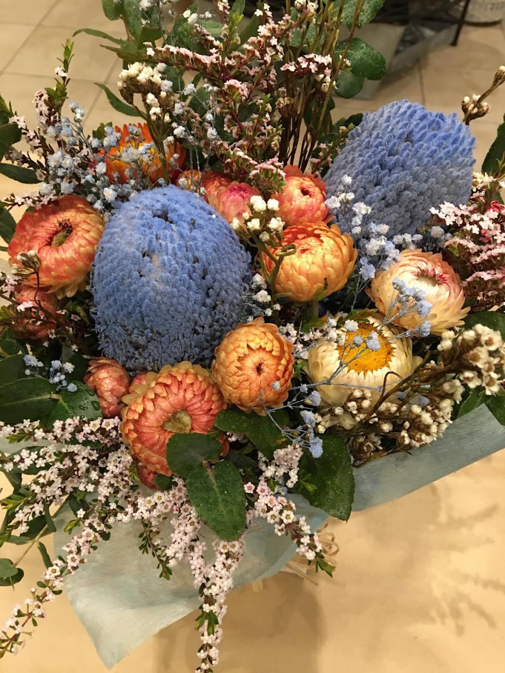 Deco Green Concepts (Melbourne Florist Warehouse) | florist | 14/39 Eucumbene Dr, Ravenhall VIC 3023, Australia | 0488559807 OR +61 488 559 807