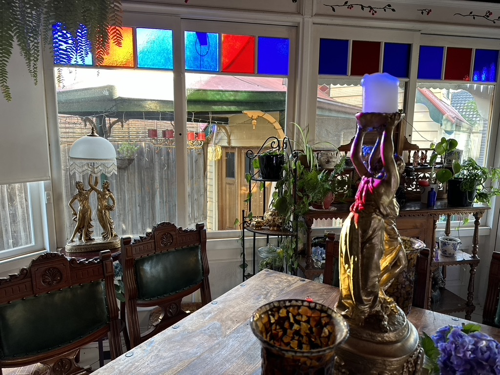 The Dragons Parlour | Antibes St, Parkdale VIC 3195, Australia | Phone: 0406 754 049