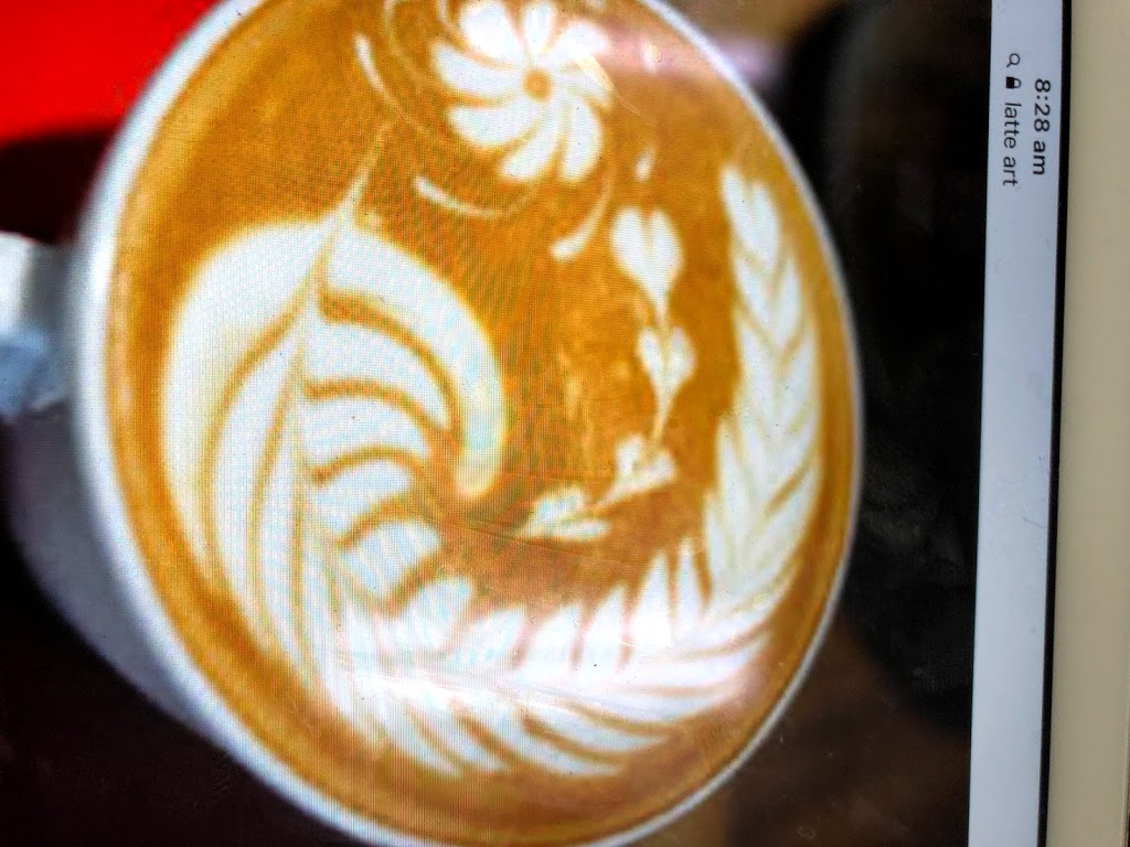 Little Bandits Coffee & More | cafe | 11B/12 Upton St, Bundall QLD 4217, Australia | 0756795251 OR +61 7 5679 5251