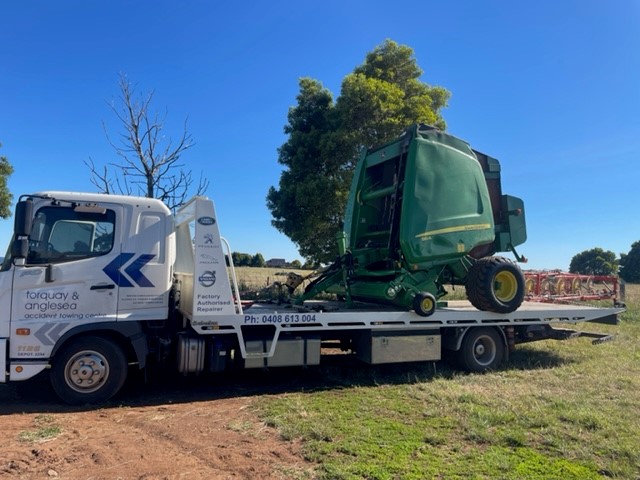 Lorne accident & assist towing | 729 Great Ocean Rd, Eastern View VIC 3231, Australia | Phone: 0408 613 004