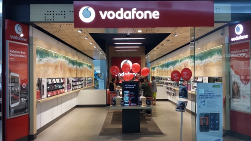 Vodafone - Burleigh Heads | 83/149 W Burleigh Rd, Burleigh Heads QLD 4220, Australia | Phone: (07) 5520 2948