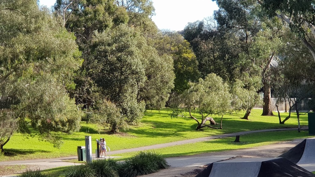 Hill N Date Park | Glen Iris VIC 3146, Australia