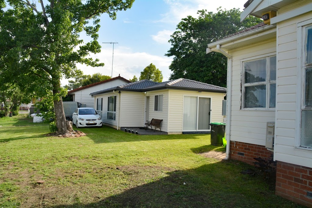 Craigs Place | lodging | 1a Craig Ave, Oxley Park NSW 2760, Australia | 0414919429 OR +61 414 919 429