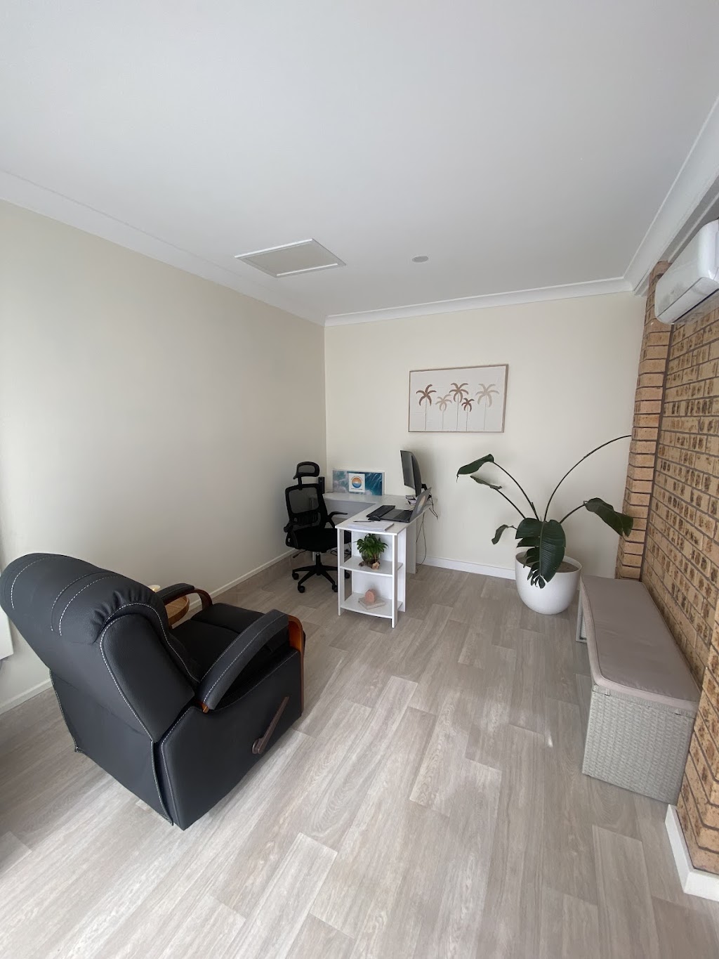 Hunter Hypnotics | 115 Callan Ave, Maryland NSW 2287, Australia | Phone: 0432 599 314