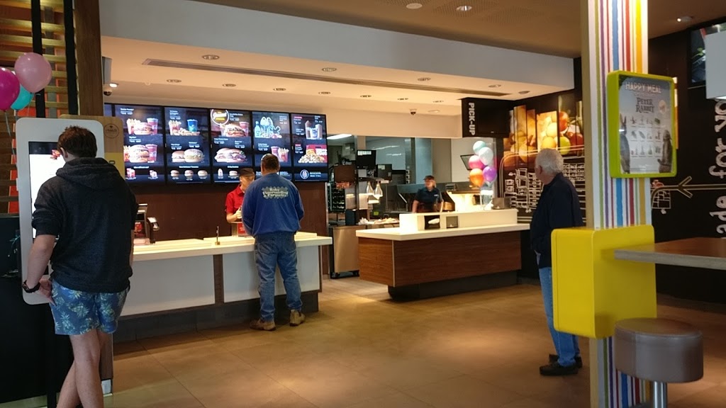 McDonalds Penrith North | meal takeaway | 2 Peachtree Rd, Penrith NSW 2750, Australia | 0247211838 OR +61 2 4721 1838