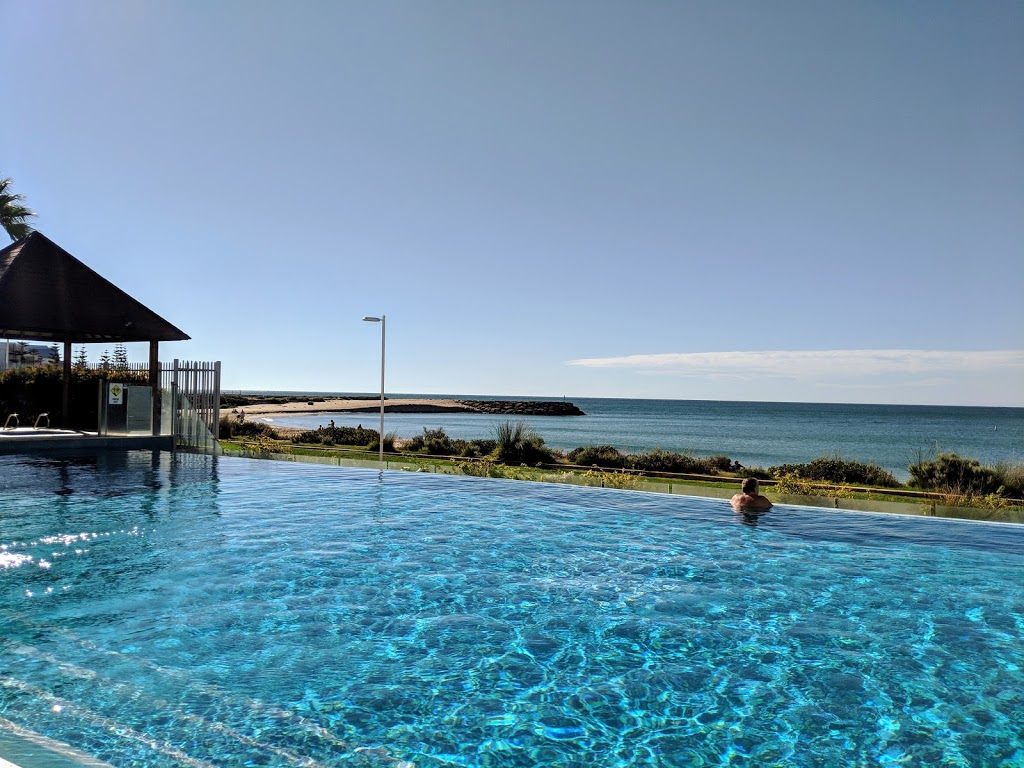 Seashells Mandurah | lodging | 16 Dolphin Dr, Mandurah WA 6210, Australia | 0895503000 OR +61 8 9550 3000